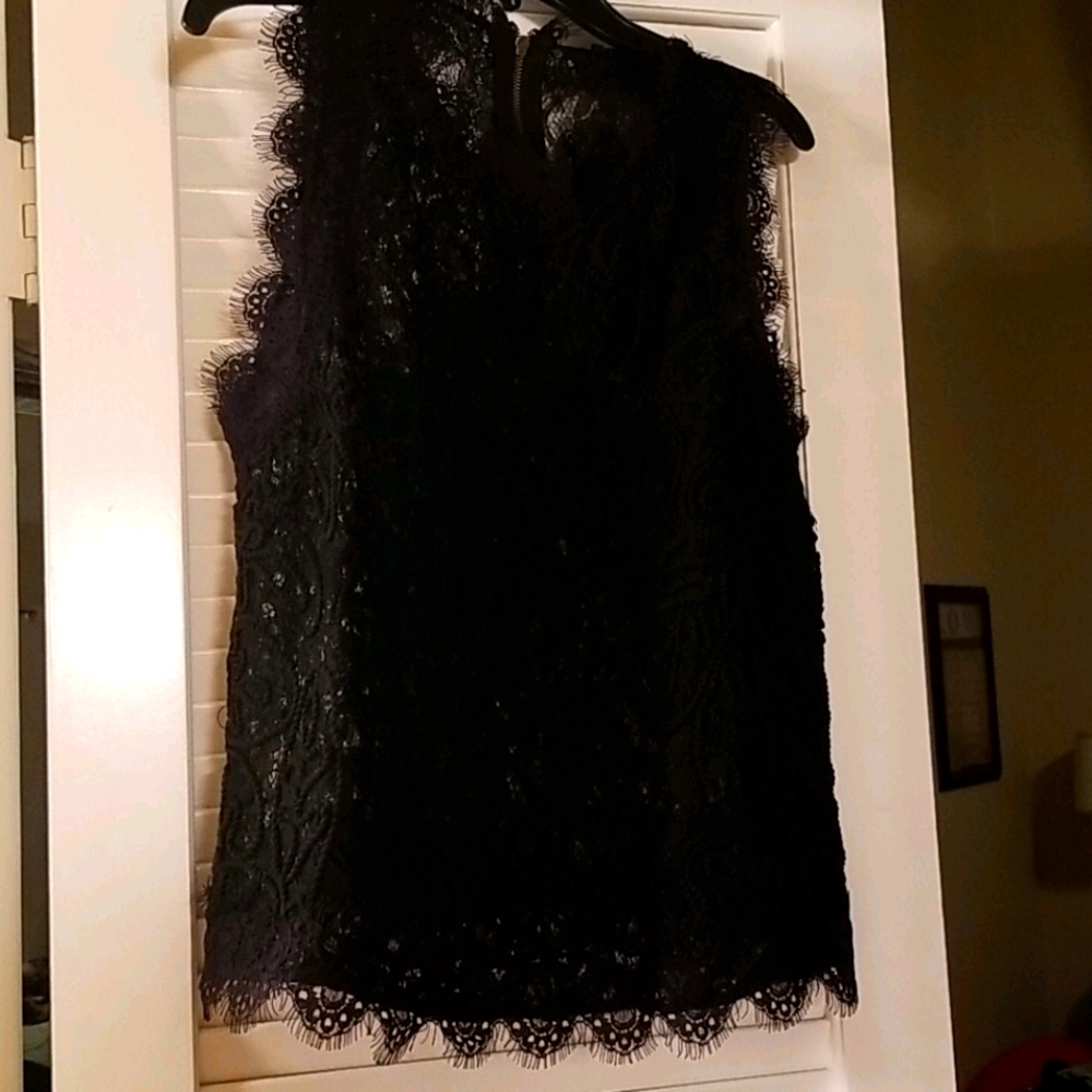 😍 Nordstrom new w/tags sassy black lace top 👌 🔥